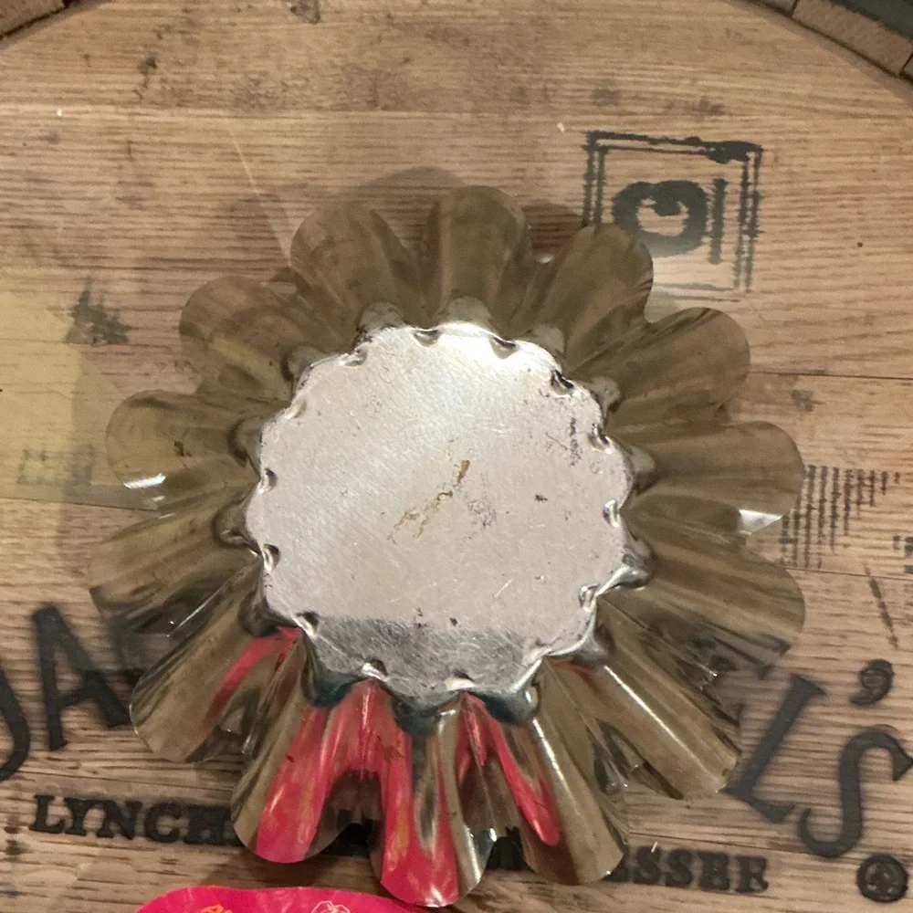 Tube Cake Pan - Red and Gold